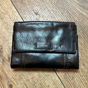 Fossil Ellis Black Leather Multifunctional Wallet